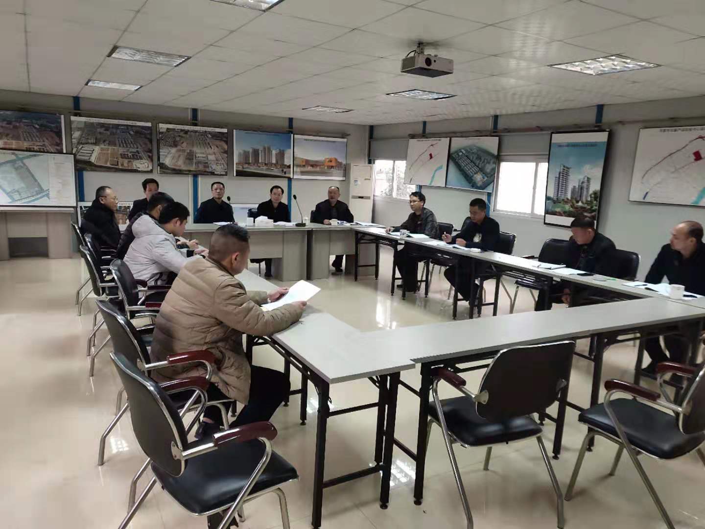 農(nóng)批公司黨支部2019年度首次組織生活會(huì)圓滿(mǎn)舉行